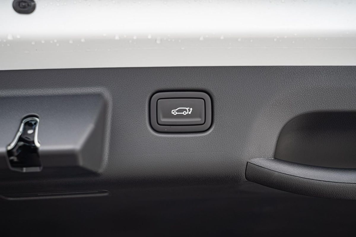 2025 Hyundai Kona Premium N Line SX2.V2