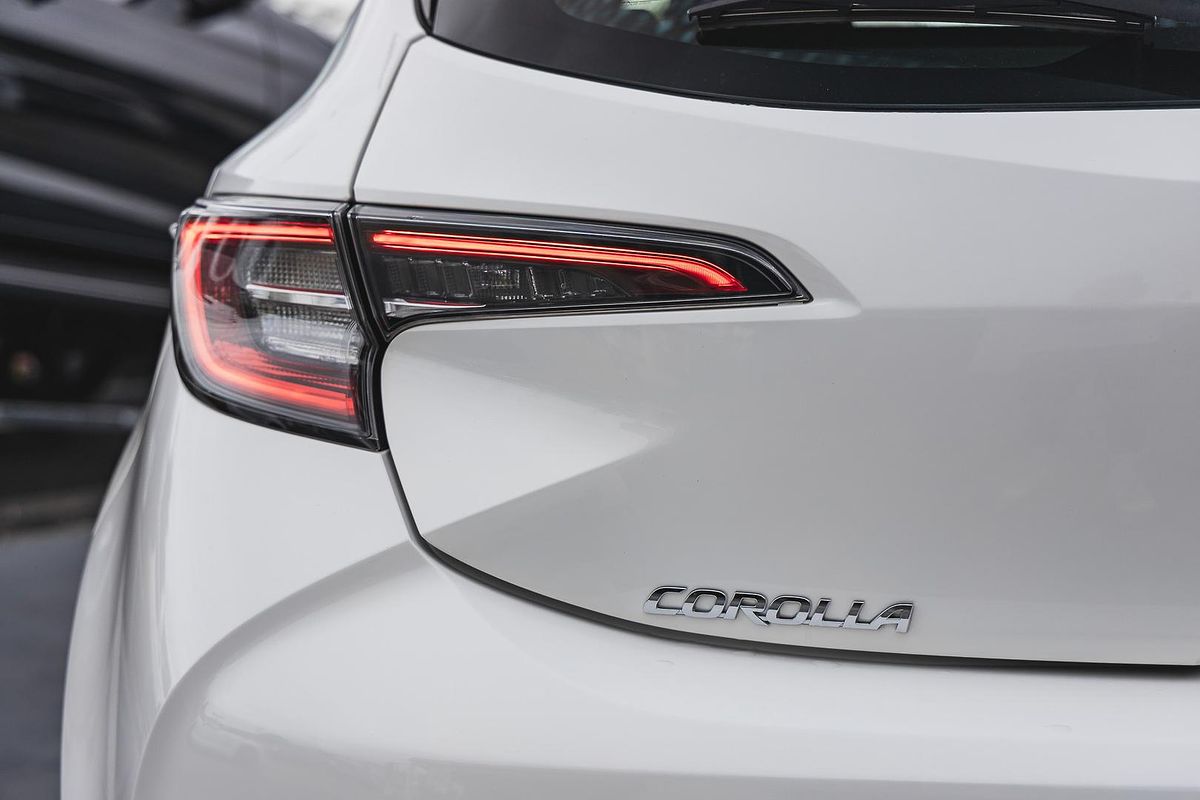 2020 Toyota Corolla Ascent Sport Hybrid ZWE211R