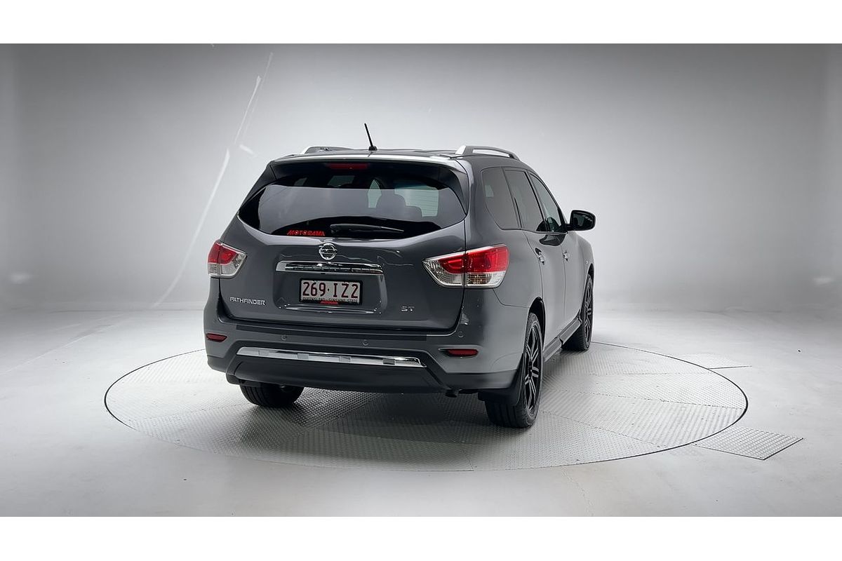 2016 Nissan Pathfinder ST R52