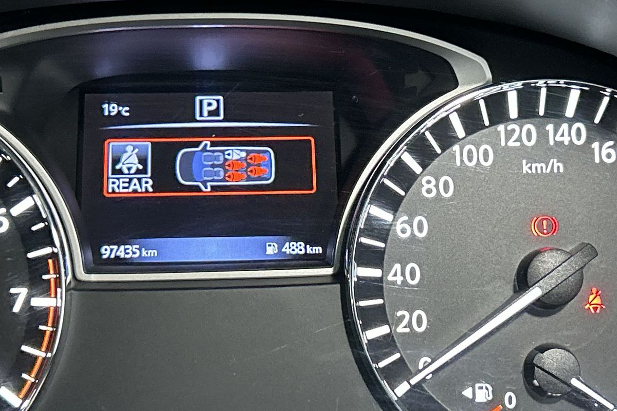 2016 Nissan Pathfinder ST R52