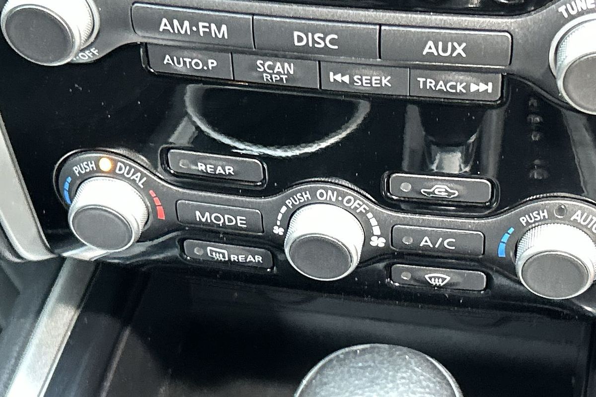 2016 Nissan Pathfinder ST R52
