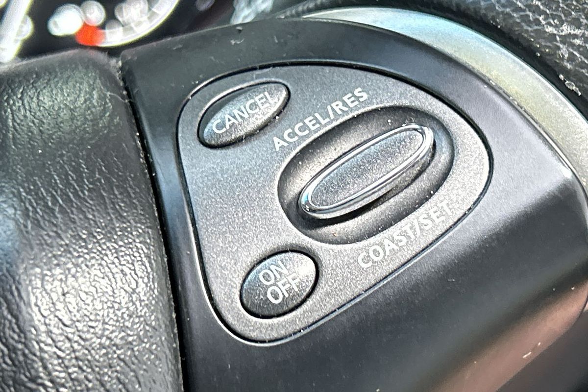 2016 Nissan Pathfinder ST R52