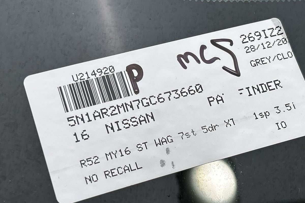2016 Nissan Pathfinder ST R52