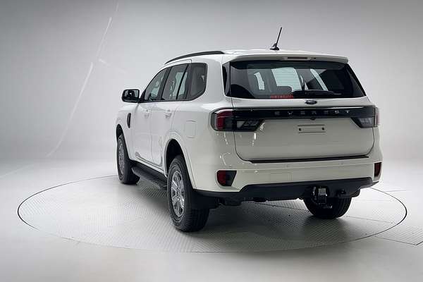 2024 Ford Everest Ambiente 2.0L
