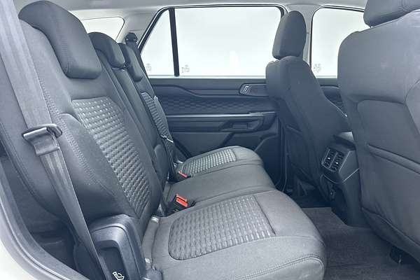 2024 Ford Everest Ambiente 2.0L
