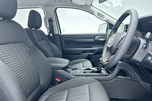 2024 Ford Everest Ambiente 2.0L