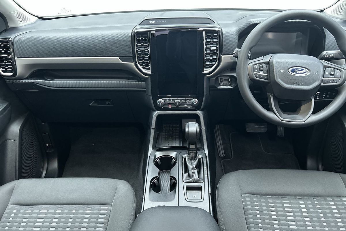 2024 Ford Everest Ambiente 2.0L