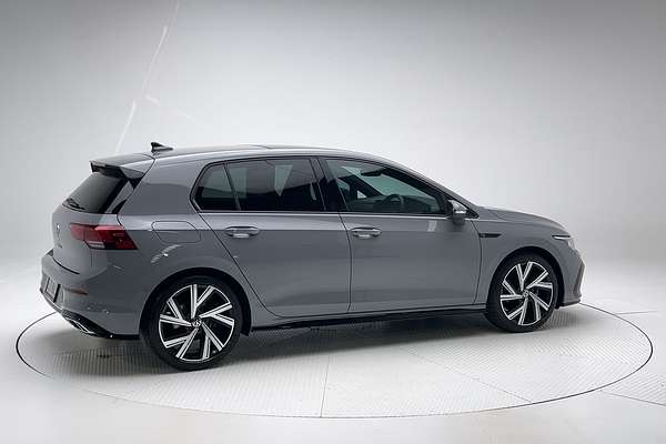 2023 Volkswagen Golf 110TSI R-Line 8