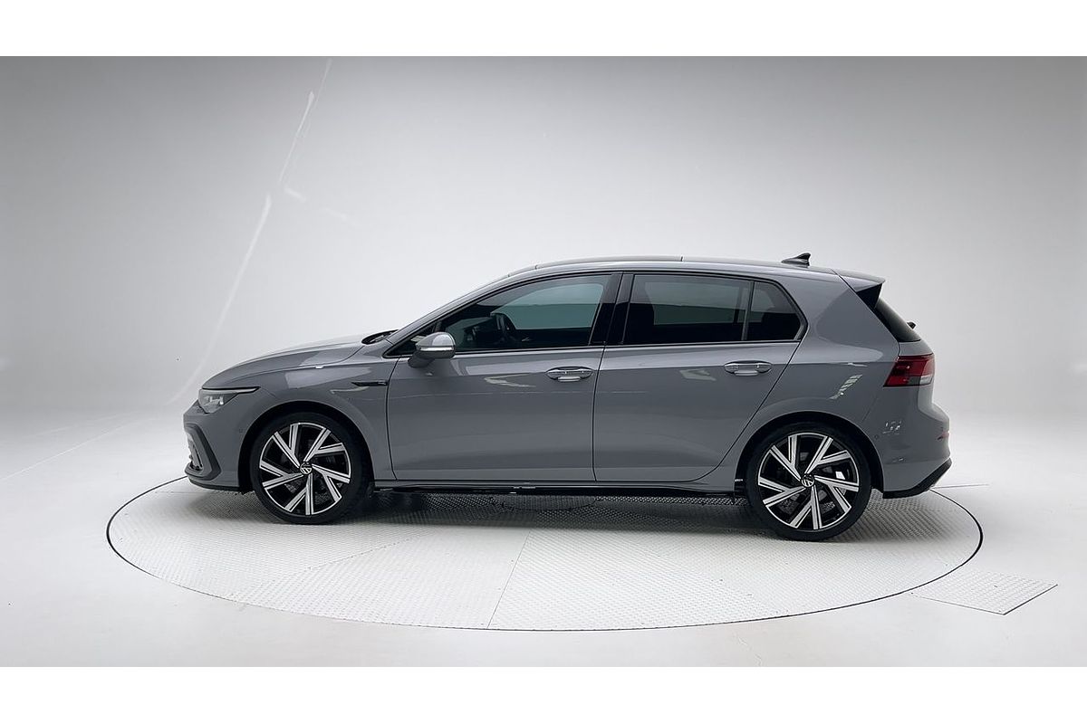 2023 Volkswagen Golf 110TSI R-Line 8