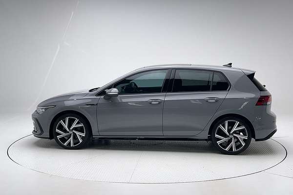 2023 Volkswagen Golf 110TSI R-Line 8