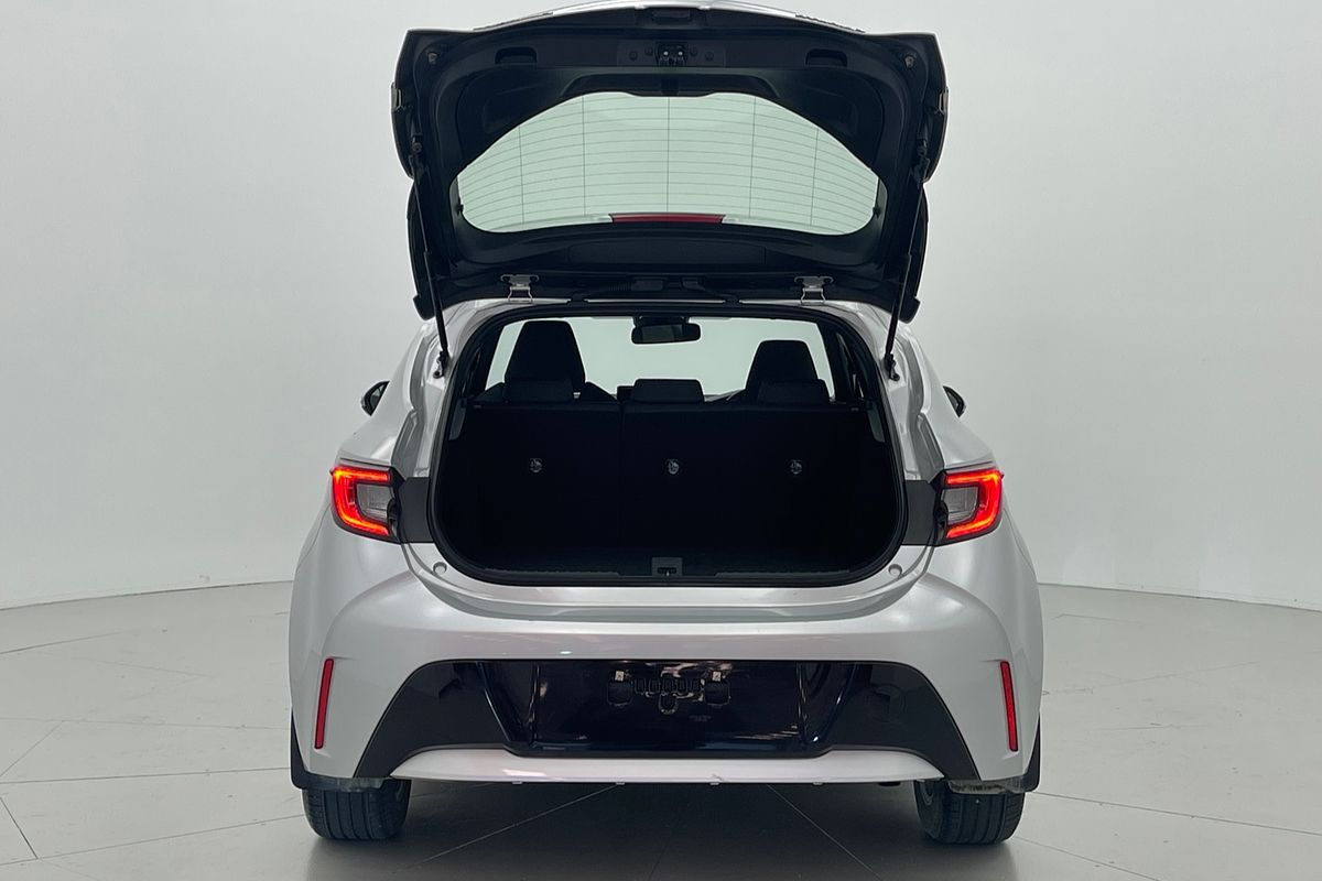 2022 Toyota Corolla Ascent Sport Hybrid ZWE219R