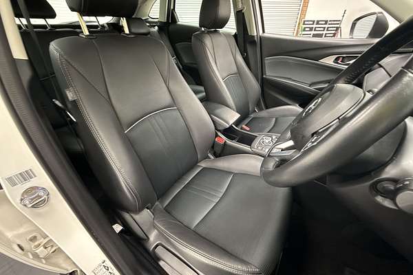 2022 Mazda CX-3 sTouring DK