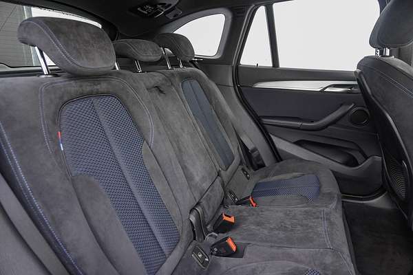 2017 BMW X1 sDrive18d F48