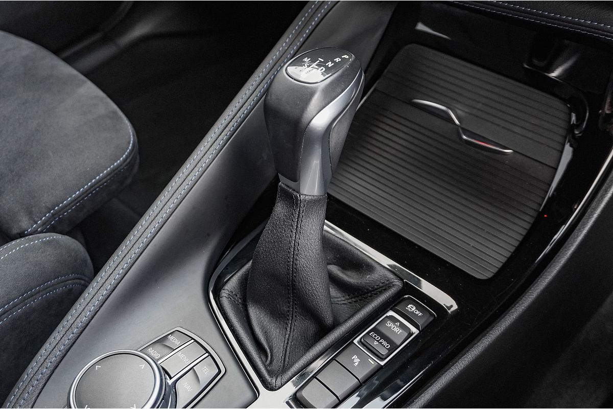 2017 BMW X1 sDrive18d F48