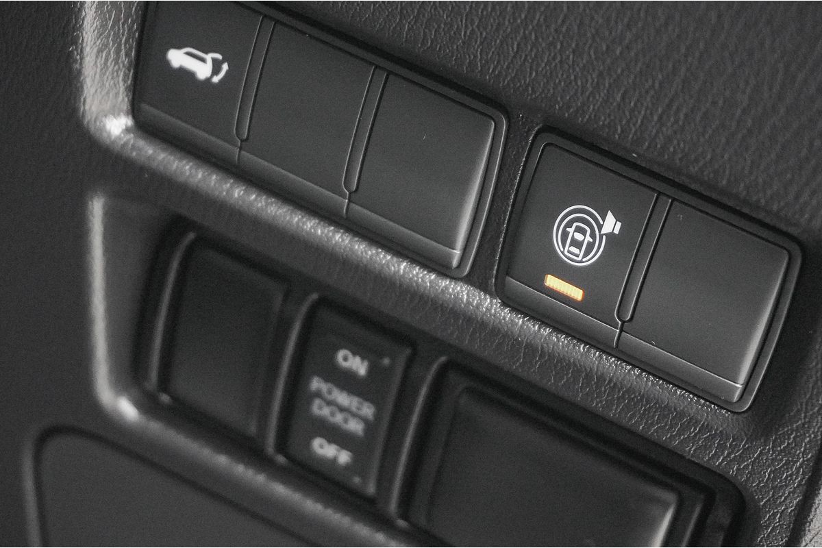 2022 Nissan Patrol Ti-L Y62