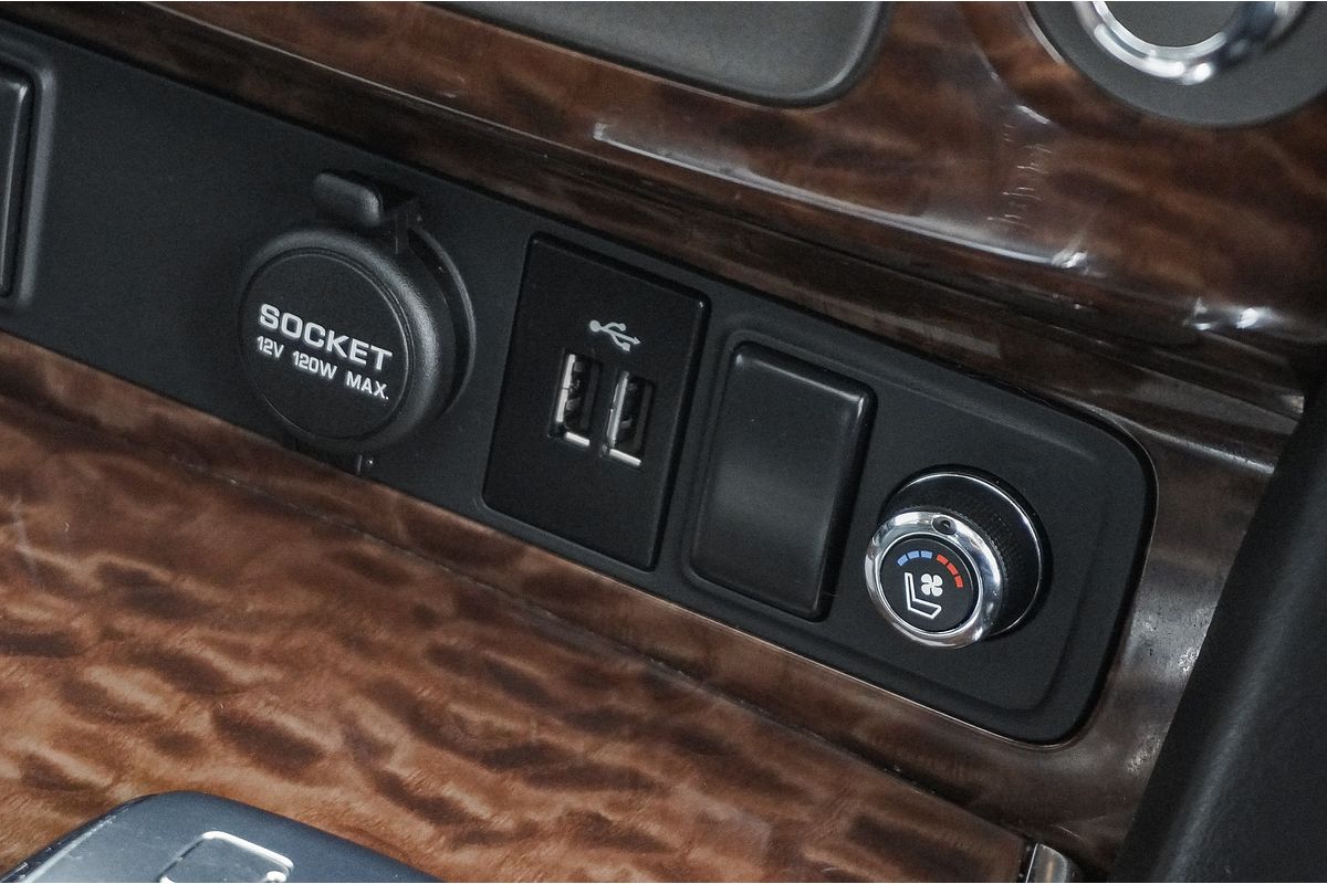 2022 Nissan Patrol Ti-L Y62