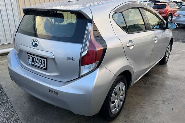 2015 Toyota AQUA