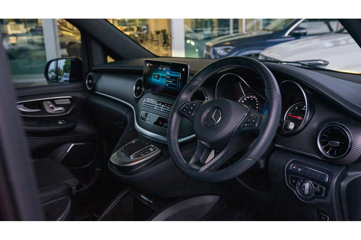 2023 Mercedes-Benz V-Class V300 d AMG Avantgarde 447
