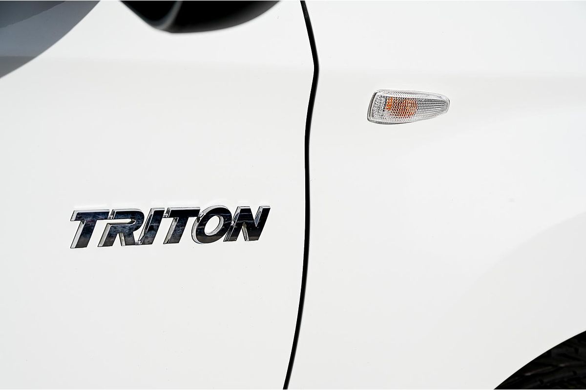 2019 Mitsubishi Triton GLX MR 4X4