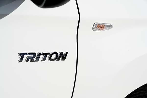 2019 Mitsubishi Triton GLX MR 4X4
