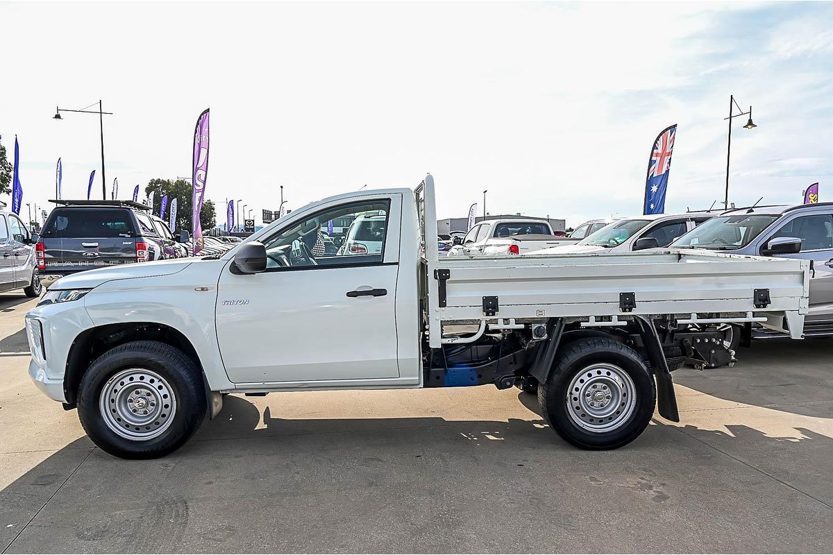 2019 Mitsubishi Triton GLX MR 4X4
