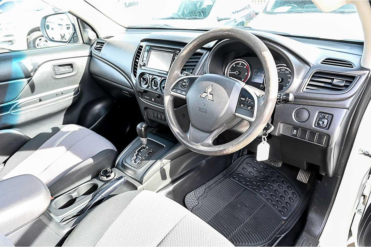 2019 Mitsubishi Triton GLX MR 4X4