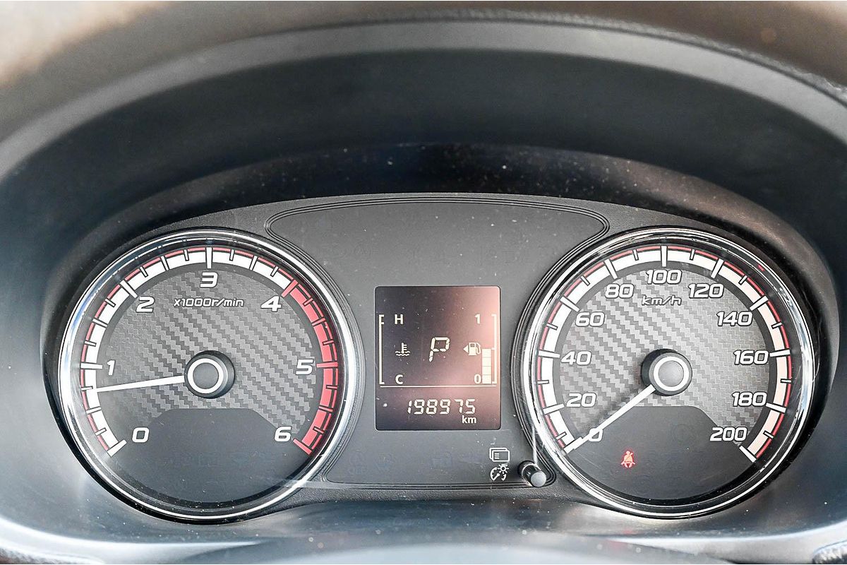 2019 Mitsubishi Triton GLX MR 4X4