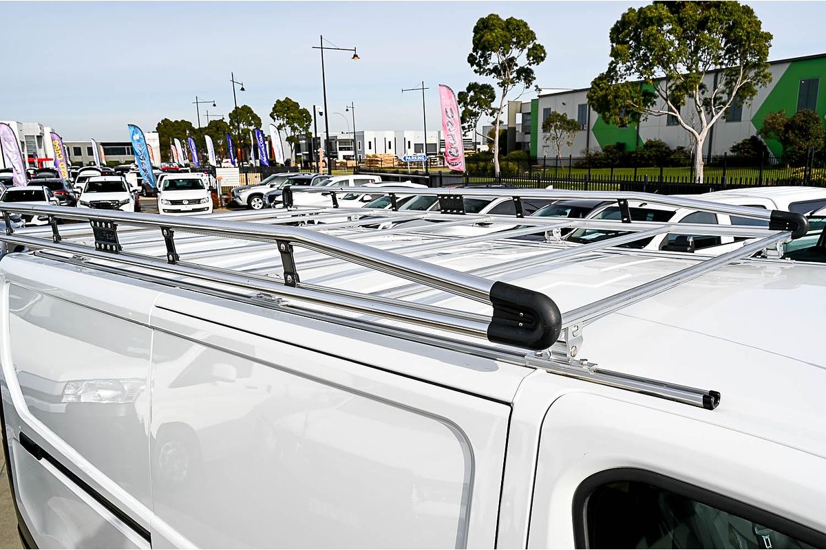 2020 Mitsubishi Express GLX SN LWB