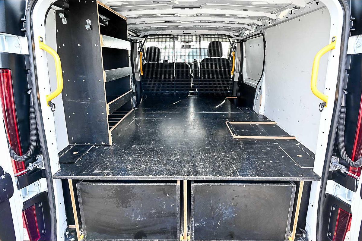 2020 Mitsubishi Express GLX SN LWB