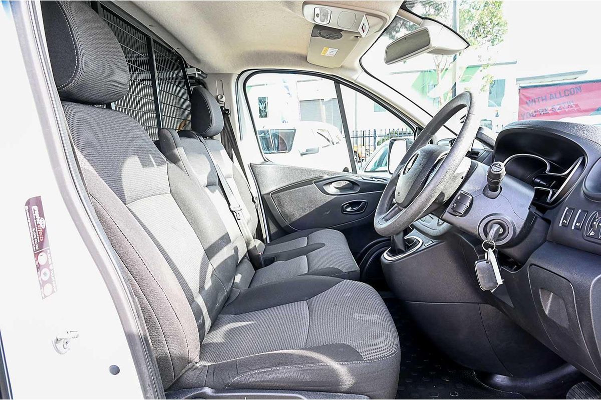 2020 Mitsubishi Express GLX SN LWB