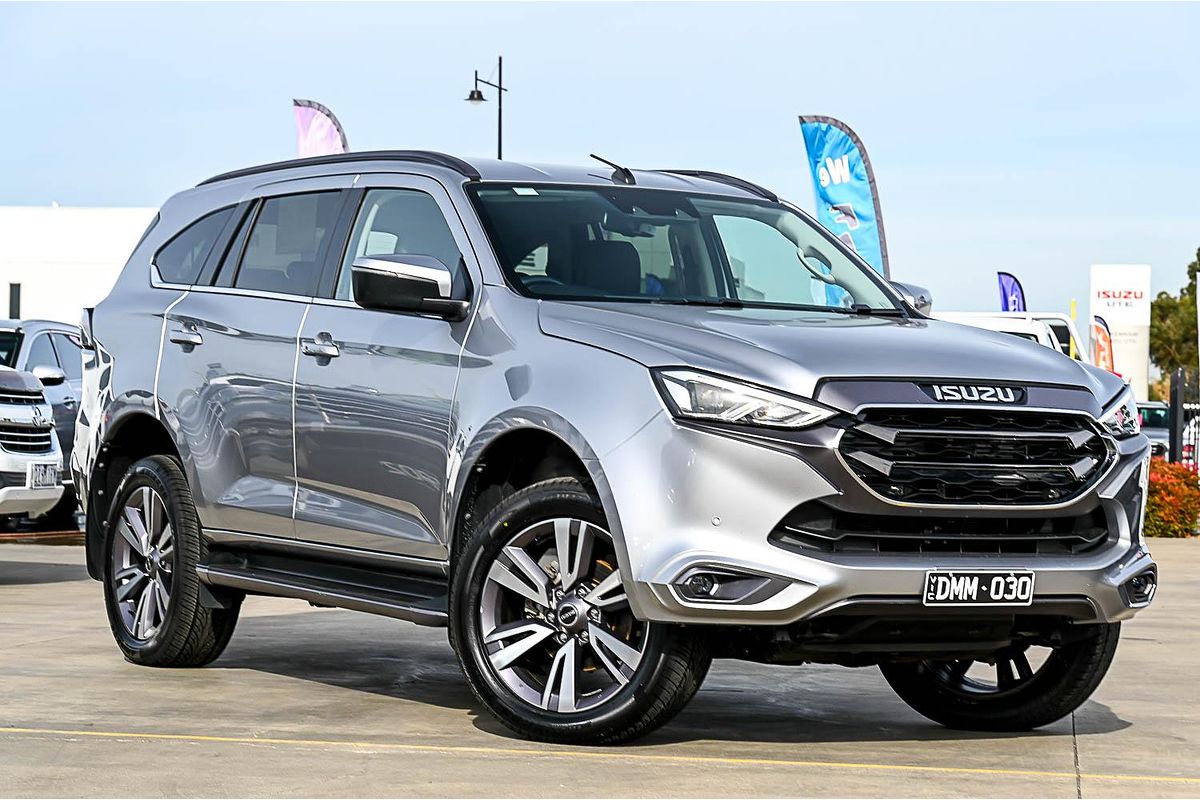 2023 Isuzu MU-X LS-T