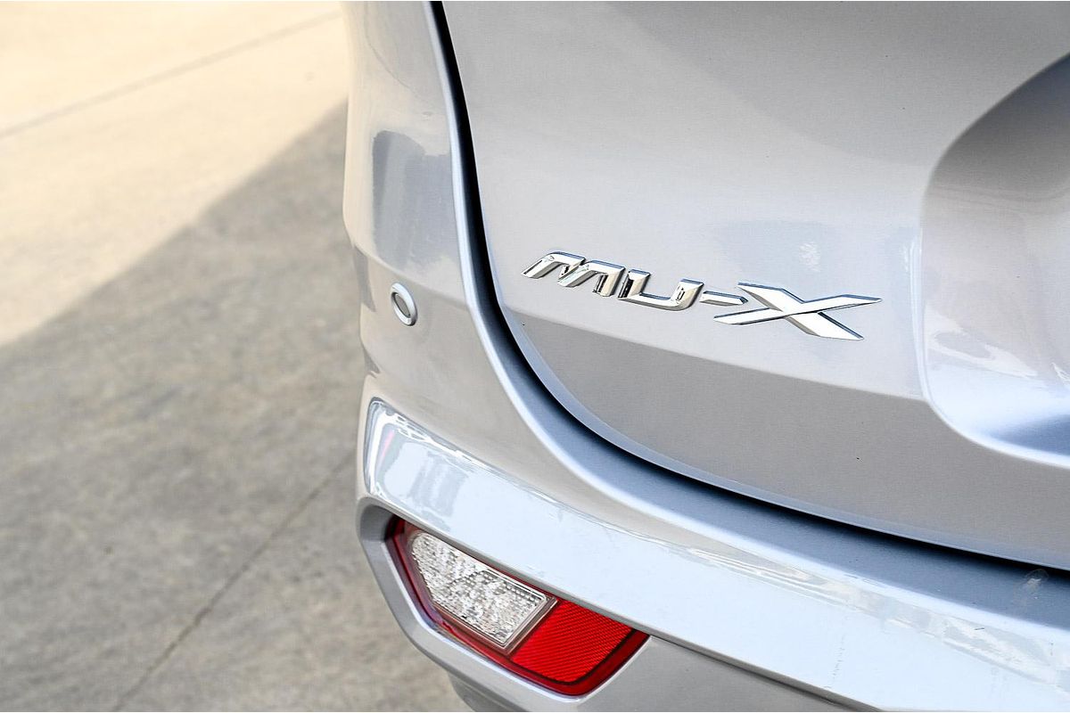 2023 Isuzu MU-X LS-T