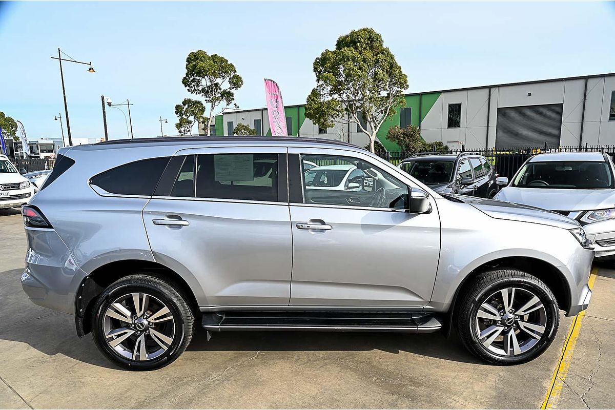 2023 Isuzu MU-X LS-T