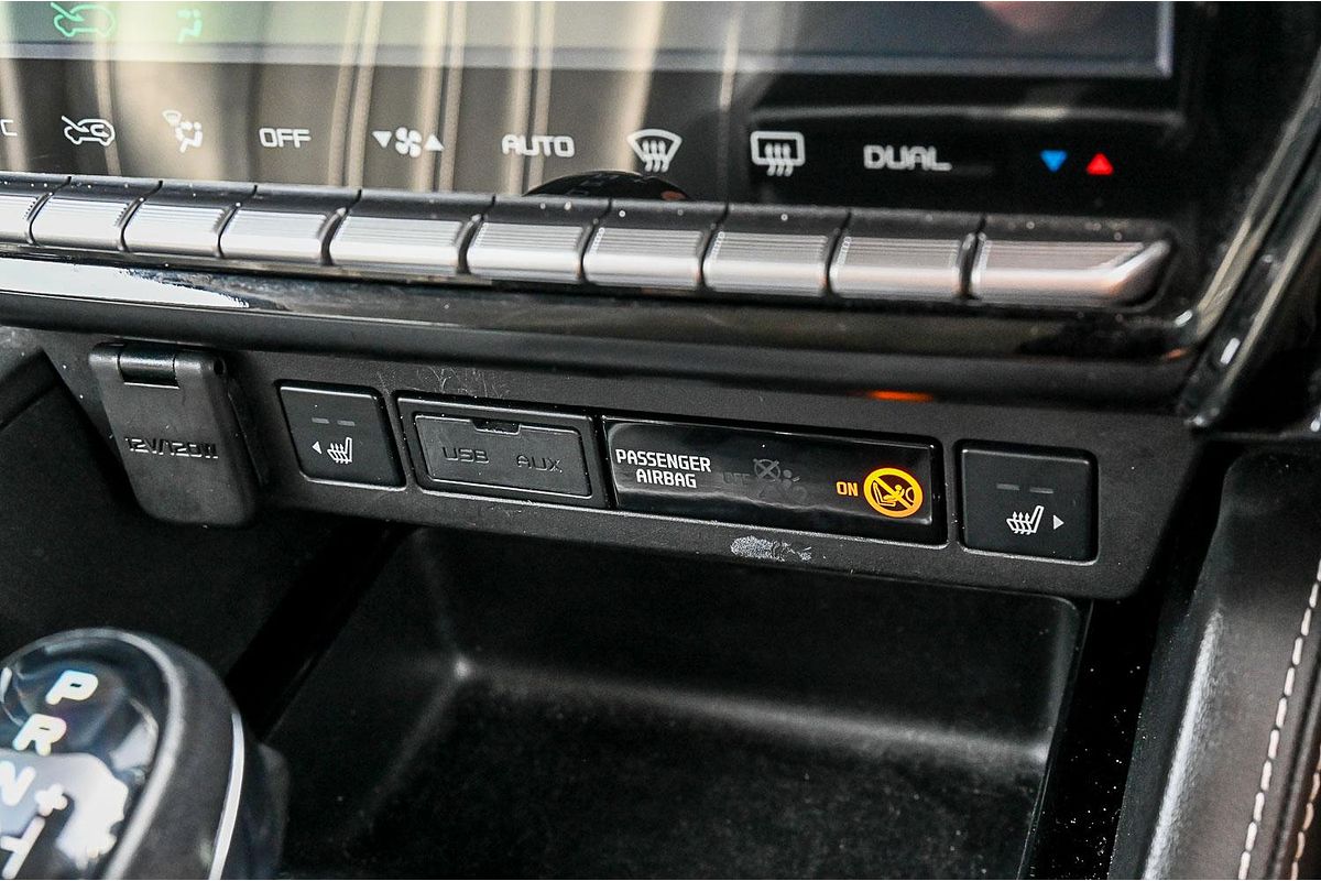 2023 Isuzu MU-X LS-T