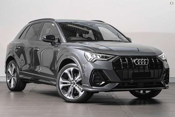 2025 Audi Q3 40 TFSI S line F3