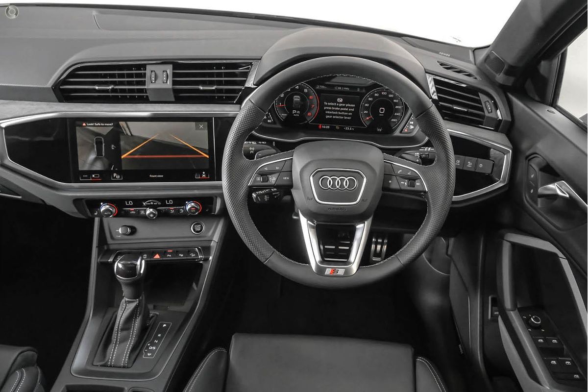 2025 Audi Q3 40 TFSI S line F3