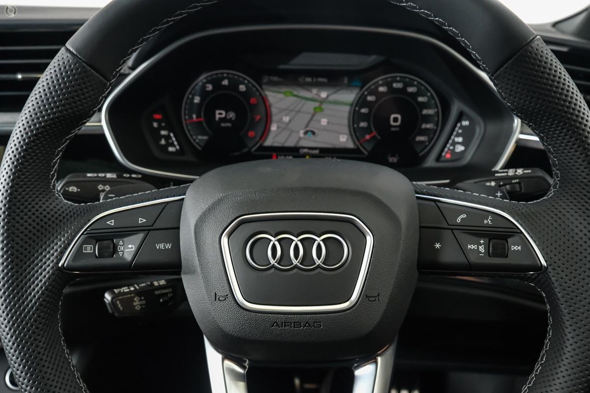 2025 Audi Q3 40 TFSI S line F3