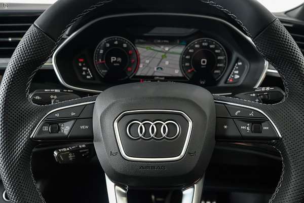 2025 Audi Q3 40 TFSI S line F3
