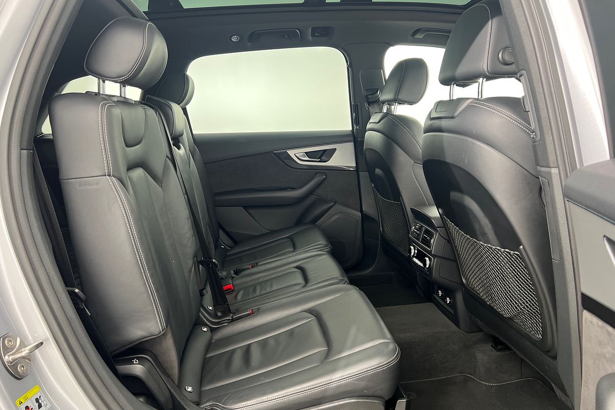 2020 Audi Q7 50 TDI S line 4M