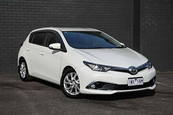 2017 Toyota Corolla Ascent Sport ZRE182R