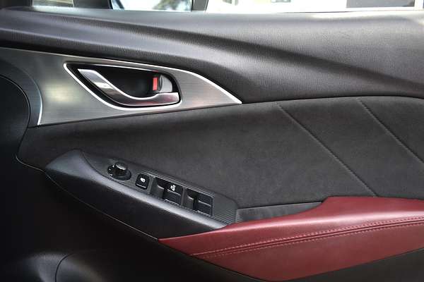 2015 Mazda CX-3 Akari DK