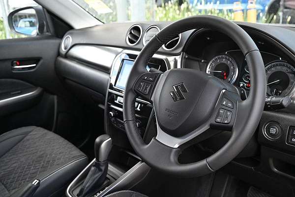 2023 Suzuki Vitara Turbo Shadow LY Series II