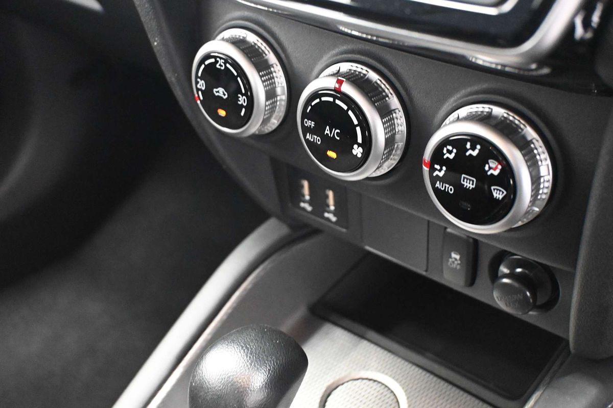 2025 Mitsubishi ASX ES XD