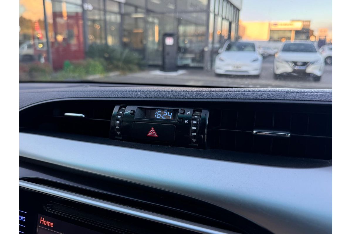 2017 Toyota Hilux SR5 GUN126R 4X4