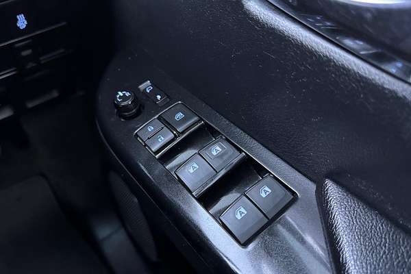 2017 Toyota Hilux SR5 GUN126R 4X4