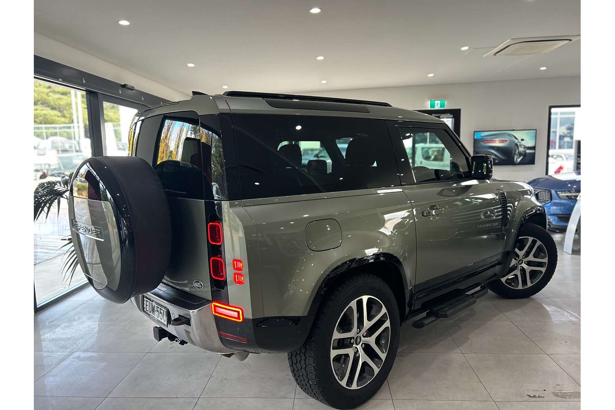2022 Land Rover Defender 90 P300 S L663