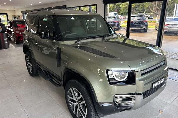 2022 Land Rover Defender 90 P300 S L663