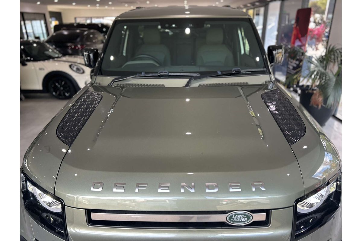 2022 Land Rover Defender 90 P300 S L663
