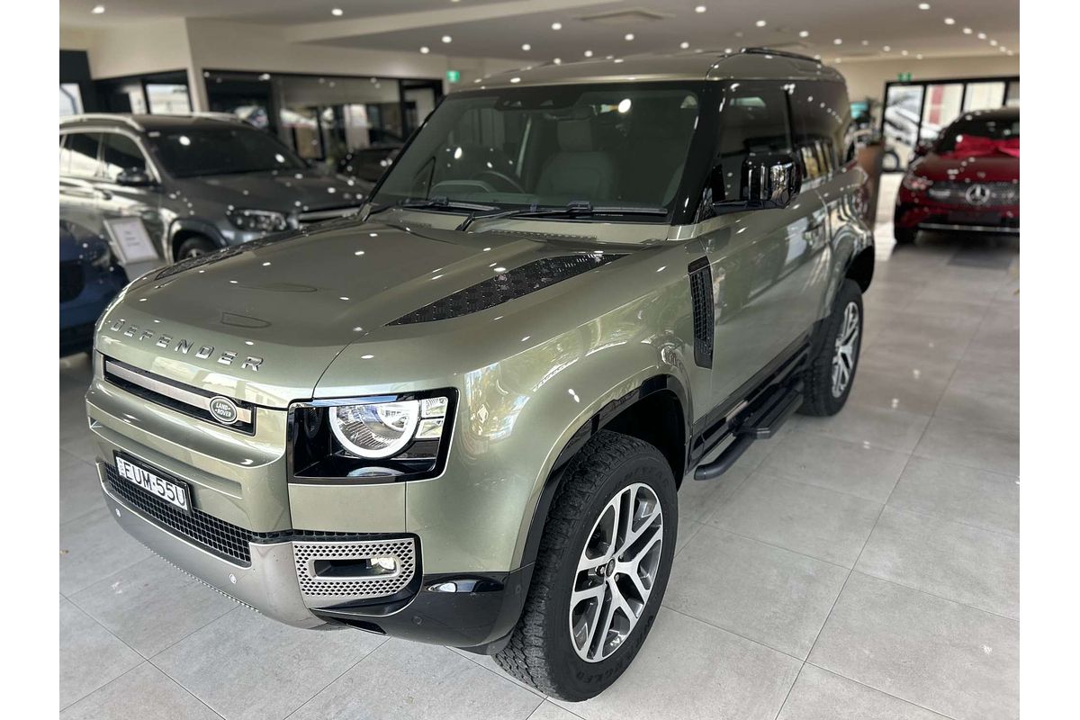 2022 Land Rover Defender 90 P300 S L663