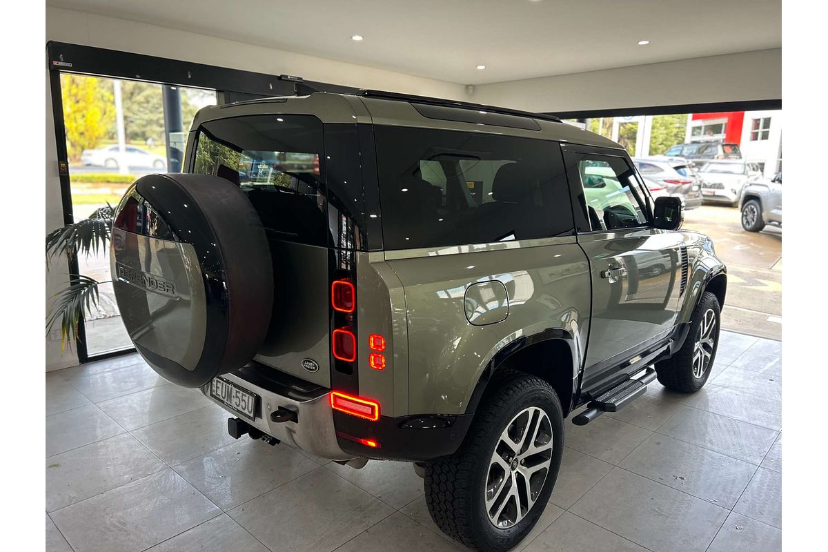 2022 Land Rover Defender 90 P300 S L663